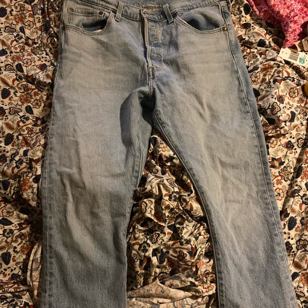 VINTAGE LEVI 501 WOMENS JEANS
